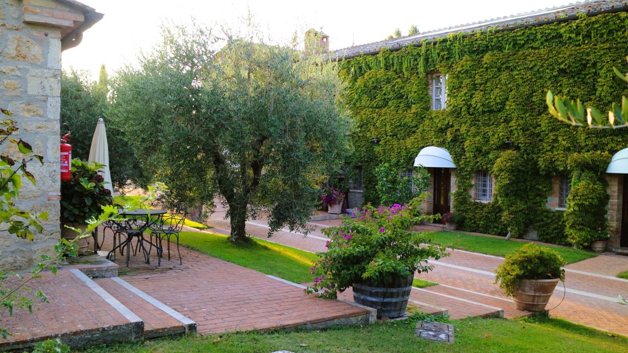 Agriturismo La Sovana Sarteano Bagian luar foto