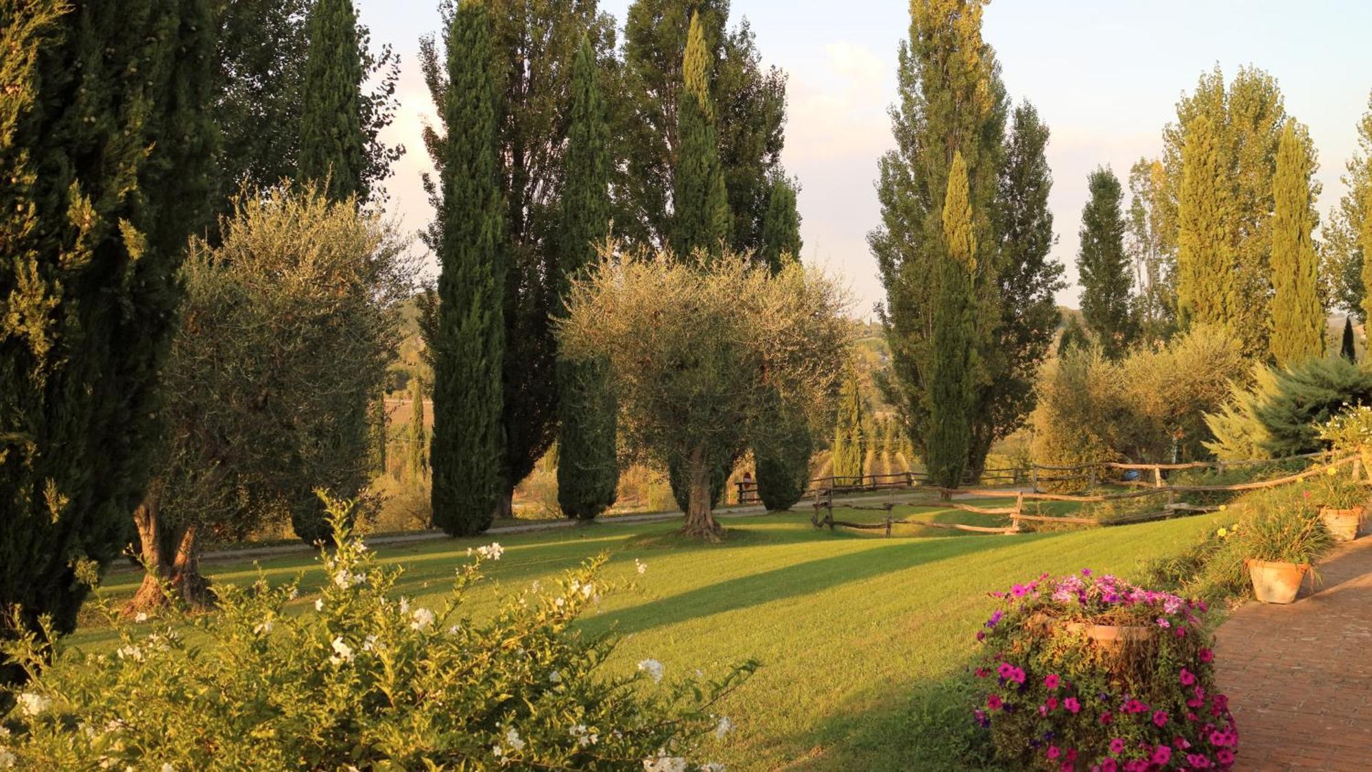Agriturismo La Sovana Sarteano Bagian luar foto