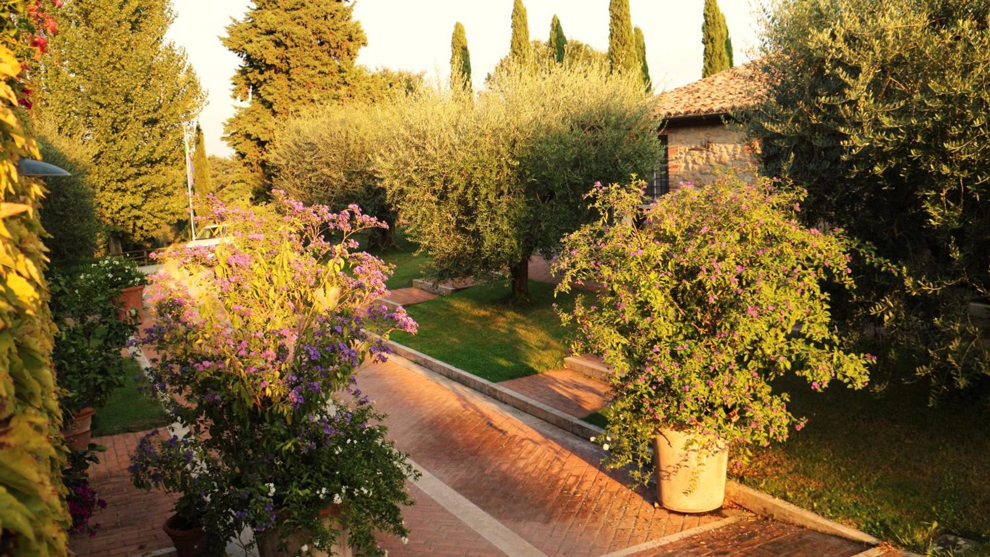 Agriturismo La Sovana Sarteano Bagian luar foto